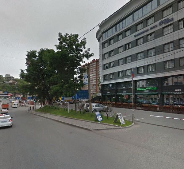Банкомат Дальневосточного Банка по адресу просп. Океанский,  д. 48а