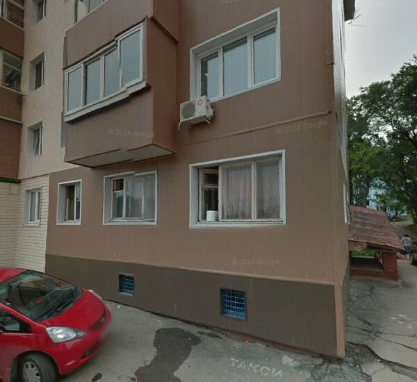 Банкомат Сбербанка России по адресу просп. 100-летия Владивостока,  64