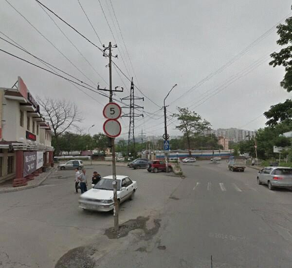 Банкомат Сбербанка России по адресу ул. Борисенко,  16