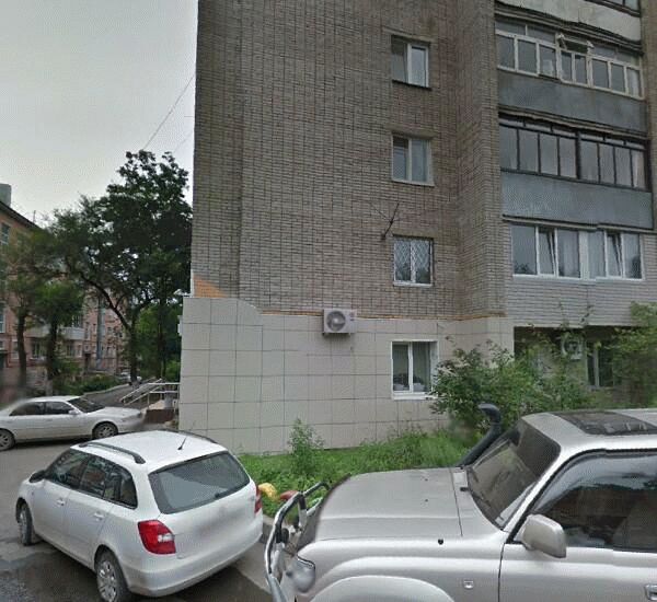 Банкомат Газпромбанка по адресу проспект 100-летия Владивостока 44