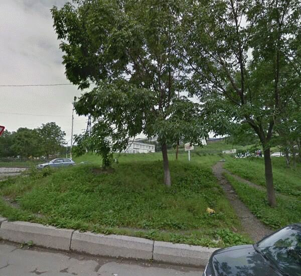 Банкомат Восточного Экспресс Банка по адресу ул. Адмирала Юмашева,  д. 4