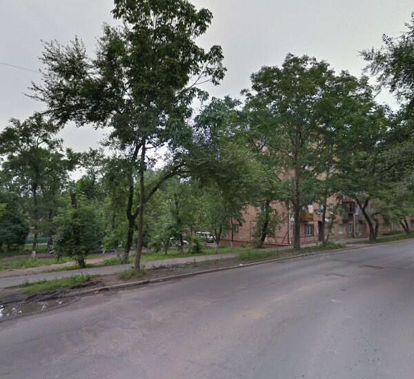 Отделение Восточного Экспресс Банка по адресу просп. 100-летия Владивостока,  д. 52